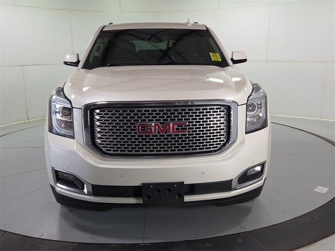 Used 2015 GMC Yukon XL Denali w/ Open Road Package image 3