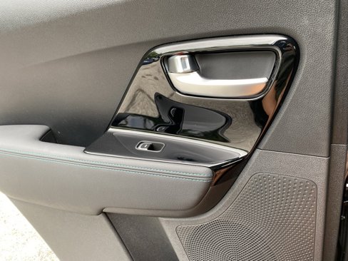 Used 2022 Kia Niro EX Premium w/ Cold Weather Package image 32