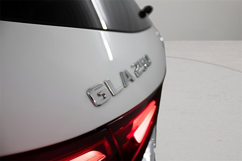Used 2025 Mercedes-Benz GLA 250 image 12