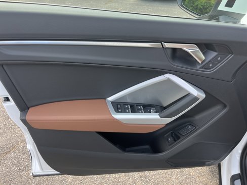 New 2025 Audi Q3 2.0T Premium image 5