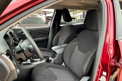 Used 2020 Jeep Cherokee Latitude image 7