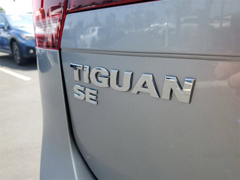 Used 2021 Volkswagen Tiguan SE image 7