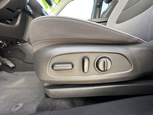 Used 2022 Chevrolet TrailBlazer LT w/ Driver Confidence Package image 32