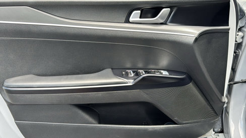 Used 2022 Kia K5 GT-Line image 10