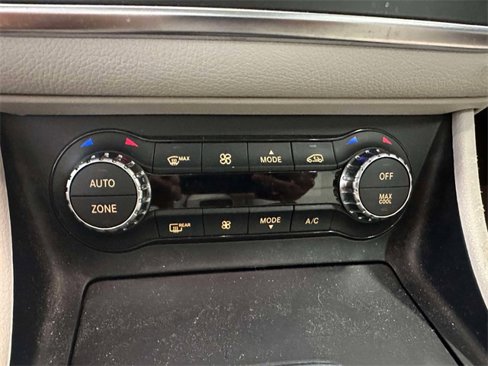 Used 2015 Mercedes-Benz GLA 250 4MATIC image 22