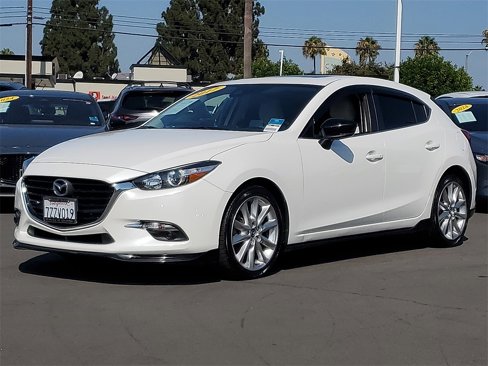 Used 2017 MAZDA MAZDA3 Grand Touring image 24