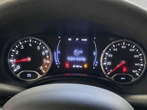 Used 2018 Jeep Renegade Sport w/ Power & Air Group image 25