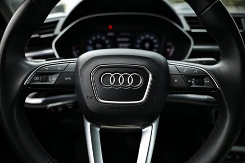 Used 2024 Audi Q3 2.0T Premium Plus image 31