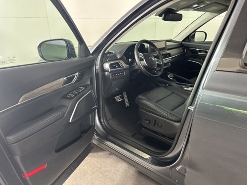 Used 2021 Kia Telluride SX w/ SX Prestige Package image 9