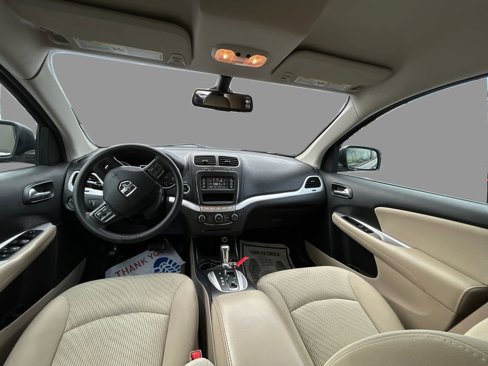 Used 2018 Dodge Journey SE image 18