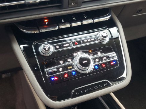 Certified 2022 Lincoln Corsair AWD w/ Equipment Group 101A image 18