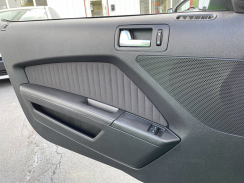 Used 2013 Ford Mustang Boss 302 w/ Boss 302 Accessory Pkg image 19