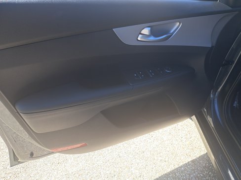 Used 2024 Kia Forte LXS image 16