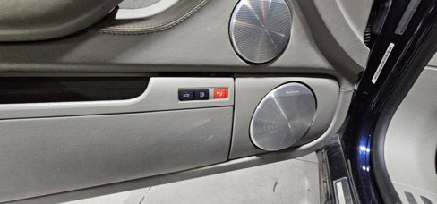 Used 2007 Audi S8 image 25