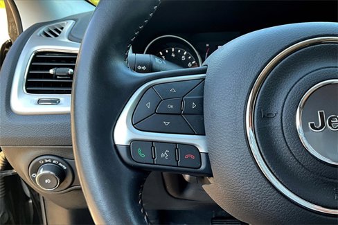 Used 2020 Jeep Compass Latitude image 11