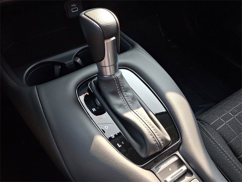 Certified 2025 Honda HR-V LX image 14