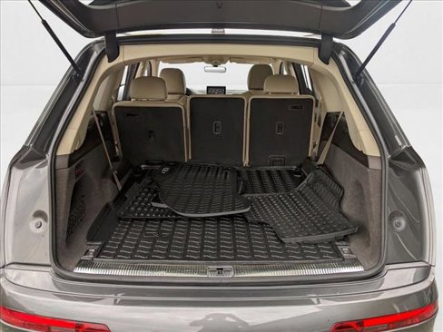 Used 2019 Audi Q7 3.0T Prestige w/ Prestige Package image 6
