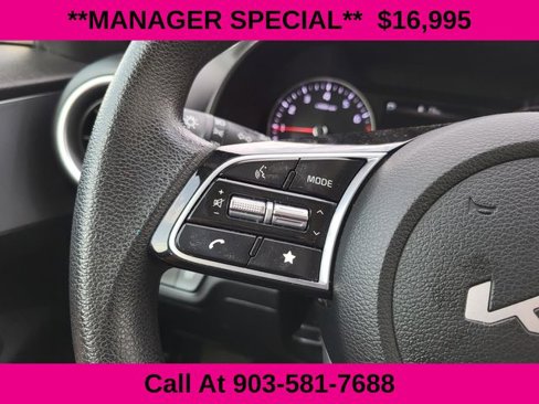 Used 2023 Kia Forte LXS image 17