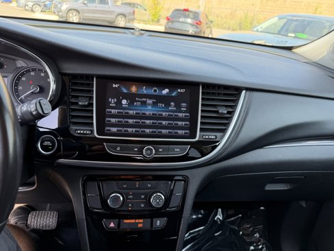 Used 2018 Buick Encore Preferred image 16