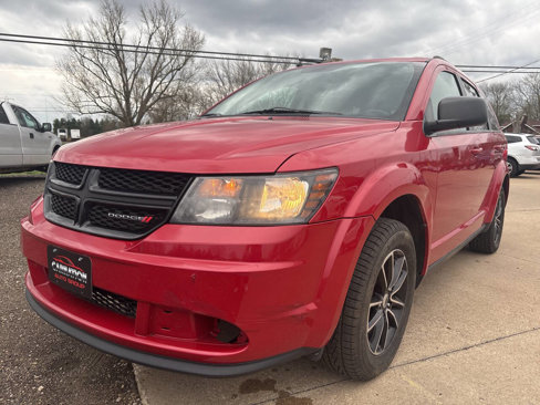 Used 2018 Dodge Journey SE w/ Blacktop Package image 1