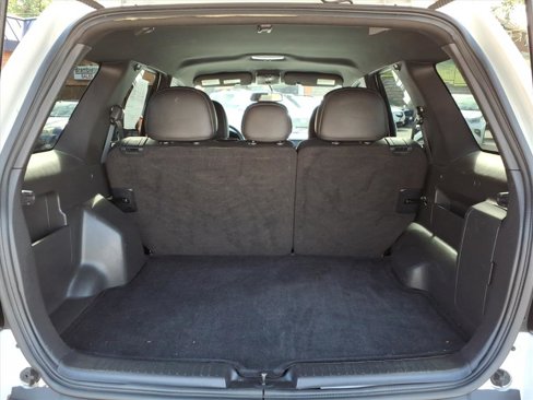 Used 2011 Ford Escape Limited image 9
