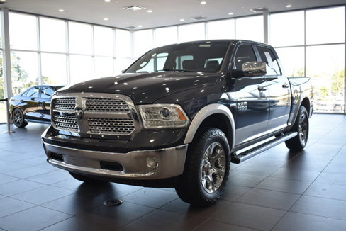 Used 2017 RAM 1500 Laramie image 7