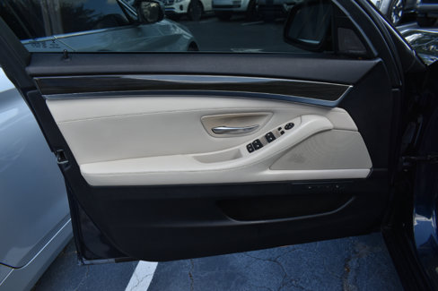 Used 2015 BMW 550i Sedan image 33