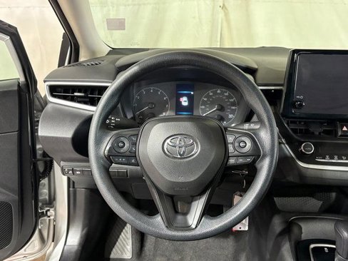 Used 2023 Toyota Corolla LE image 20