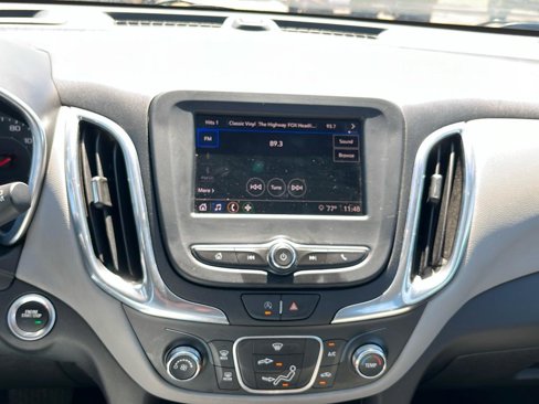 Used 2023 Chevrolet Equinox LS image 30