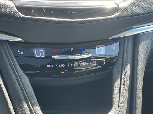 Used 2019 Cadillac XT5 Luxury image 33