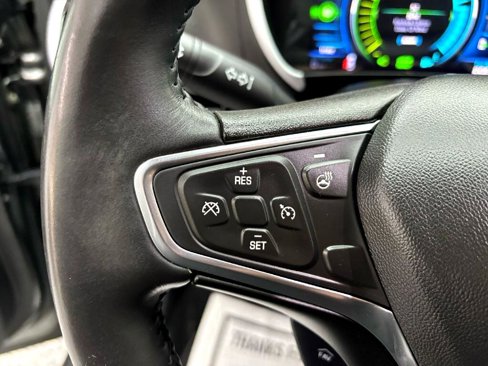 Used 2017 Chevrolet Volt LT w/ Comfort Package image 19