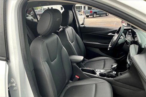 Used 2024 Buick Encore GX Sport Touring image 29