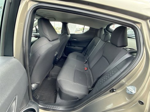 Used 2021 Toyota C-HR LE image 28