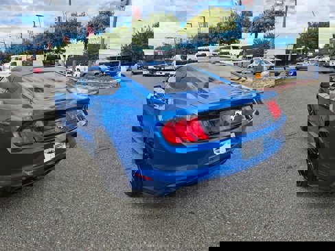 Used 2019 Ford Mustang Coupe image 7