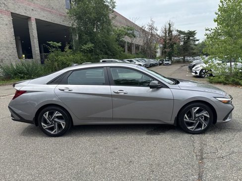 Certified 2025 Hyundai Elantra Sport image 16
