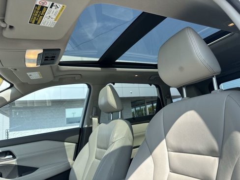Used 2021 Nissan Rogue SL image 25
