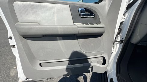 Used 2006 Ford Expedition XLT image 18