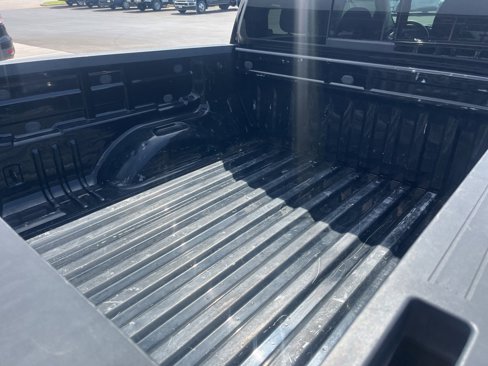 Used 2022 GMC Canyon Elevation image 8