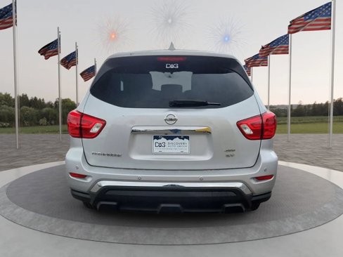 Used 2019 Nissan Pathfinder SV image 6