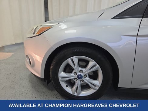 Used 2014 Ford Focus SE w/ SE Winter Package image 42