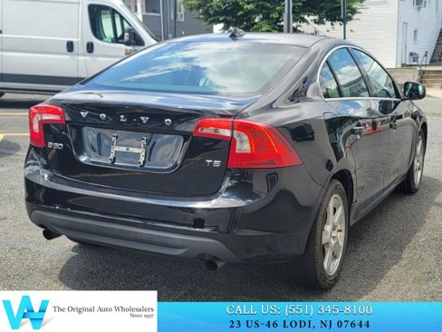 Used 2012 Volvo S60 T5 image 8