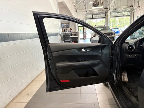 Certified 2023 Kia Forte GT-Line image 27