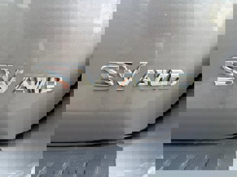 Used 2011 Nissan Rogue SV image 16