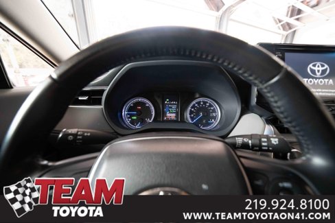 Used 2021 Toyota Venza LE image 15