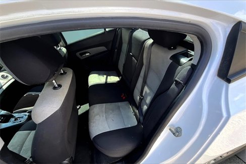 Used 2014 Chevrolet Cruze LS image 26
