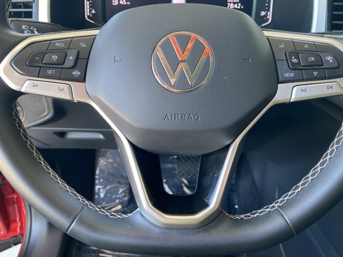 Certified 2022 Volkswagen Atlas SE image 18