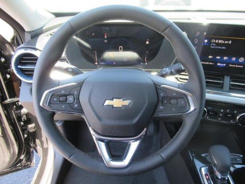 New 2025 Chevrolet Trax LT w/ Driver Confidence Package image 17