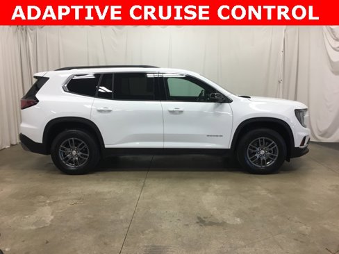 Used 2025 GMC Acadia Elevation image 2
