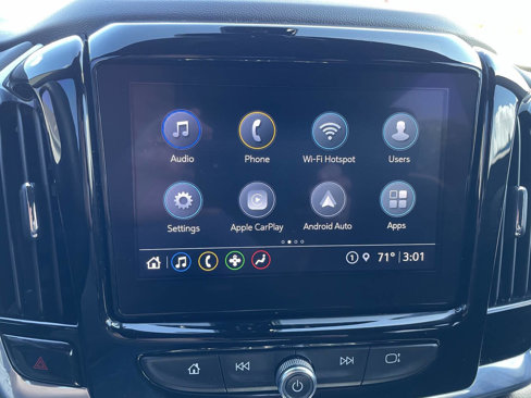 Used 2023 Chevrolet Traverse LT w/ Rear Camera Mirror Package image 22
