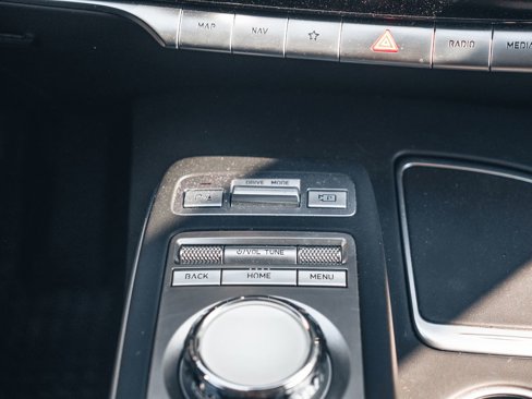 Used 2022 Genesis GV70 2.5T image 33
